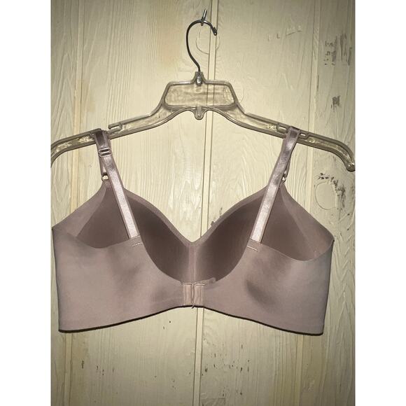 2-Warners No Side Effects Bras - Picture 8 of 9